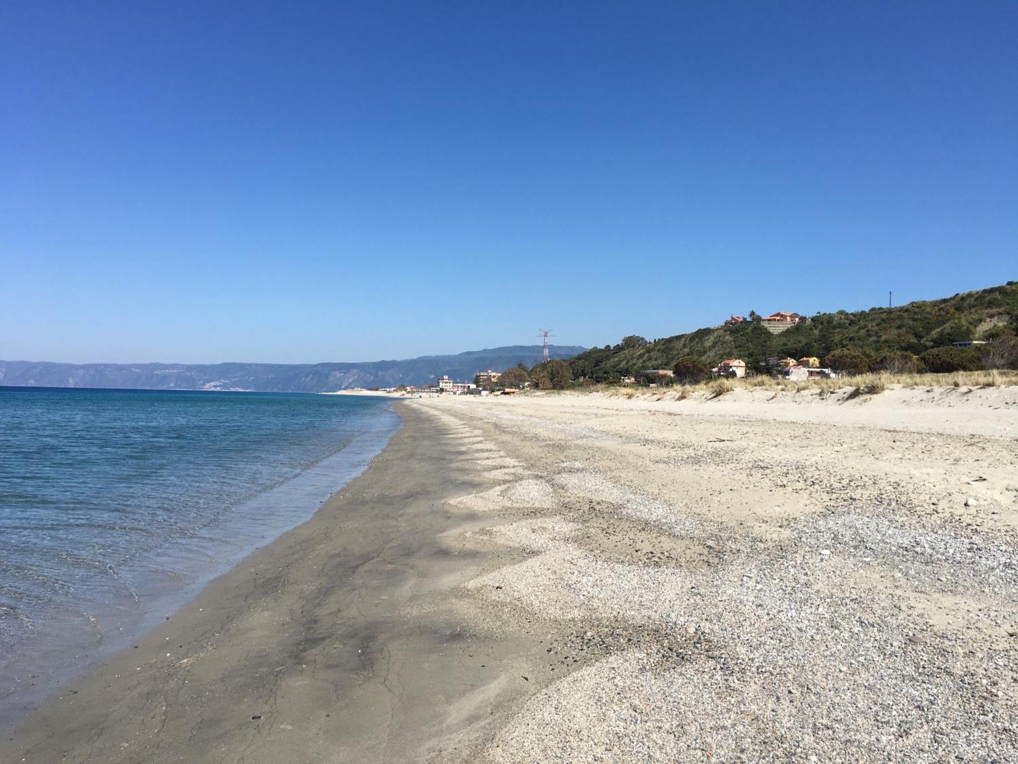 Casa Sulla Spiaggia- Mortelle Messina Eksteriør bilde